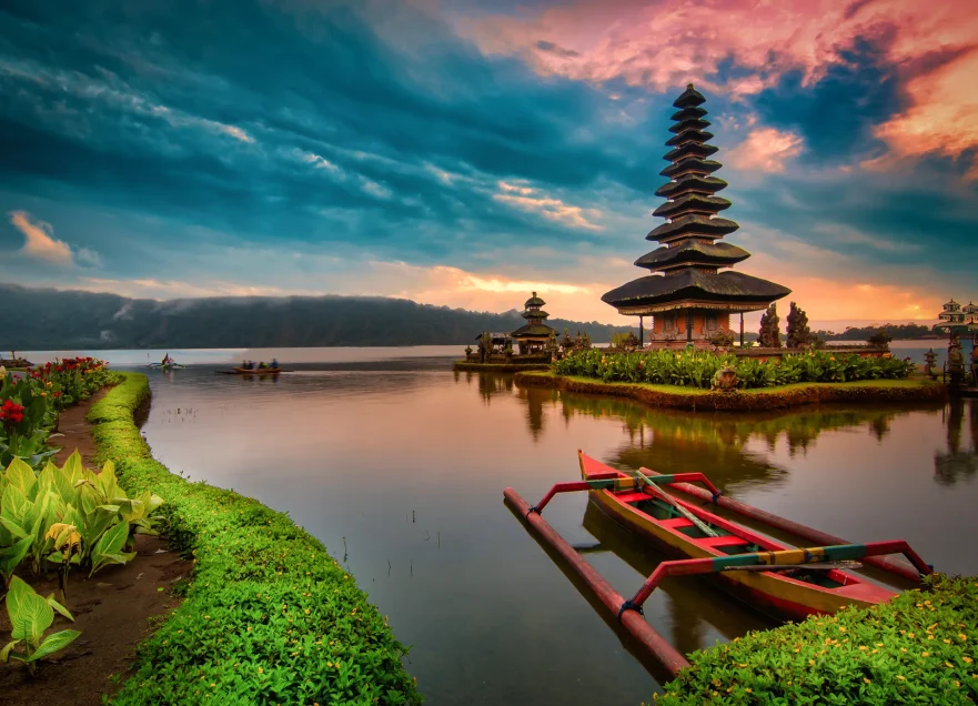 Pura Ulun Danu Bratan - Hindu temple